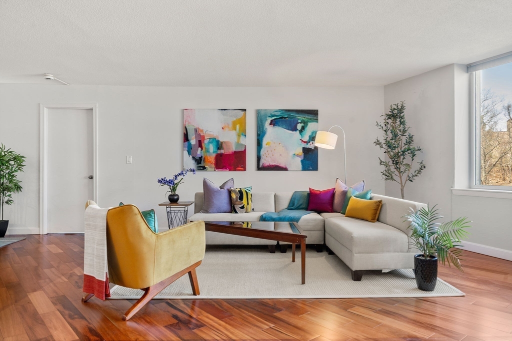 280 Boylston St 405