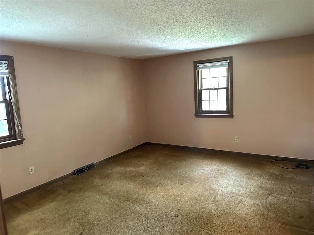 8 Deep Wood Dr, Sandwich, MA Photo #16