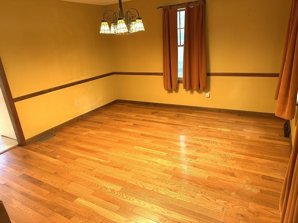 8 Deep Wood Dr, Sandwich, MA Photo #9