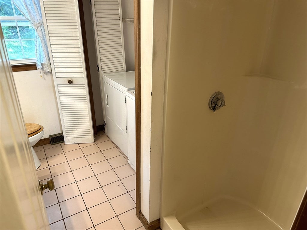 8 Deep Wood Dr, Sandwich, MA Photo #11