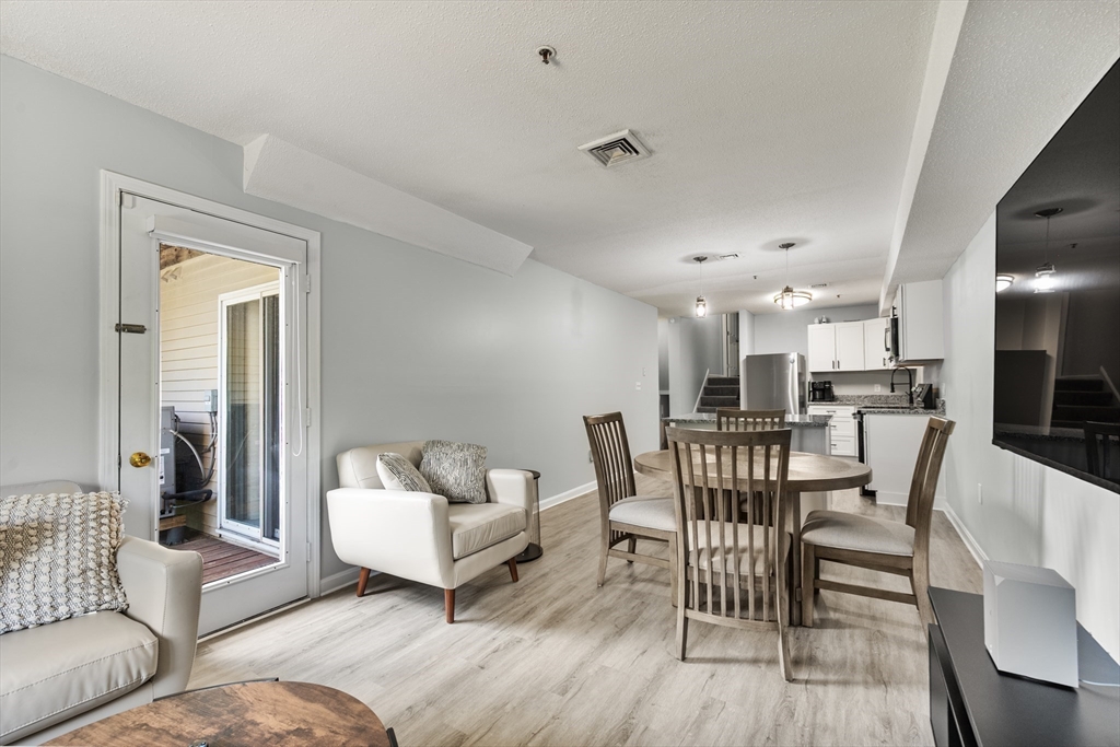 4 Duck Pond Rd 211