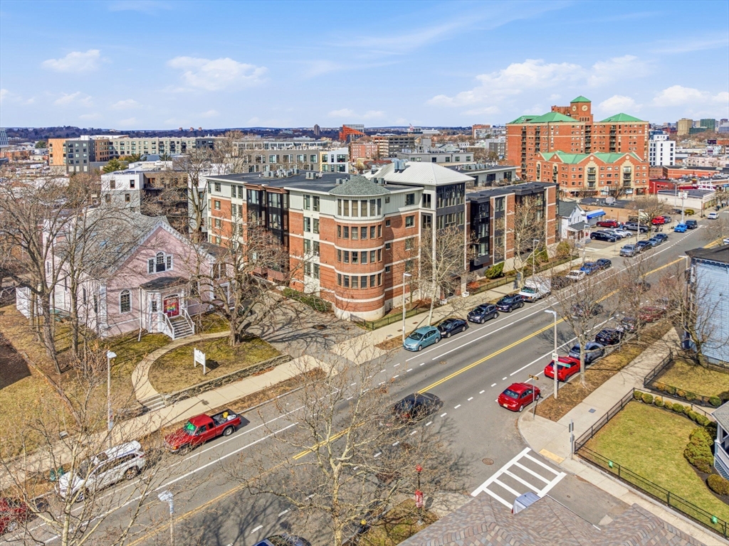 533 Cambridge St 105