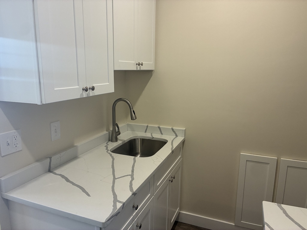 185 Chestnut Hill Ave 12