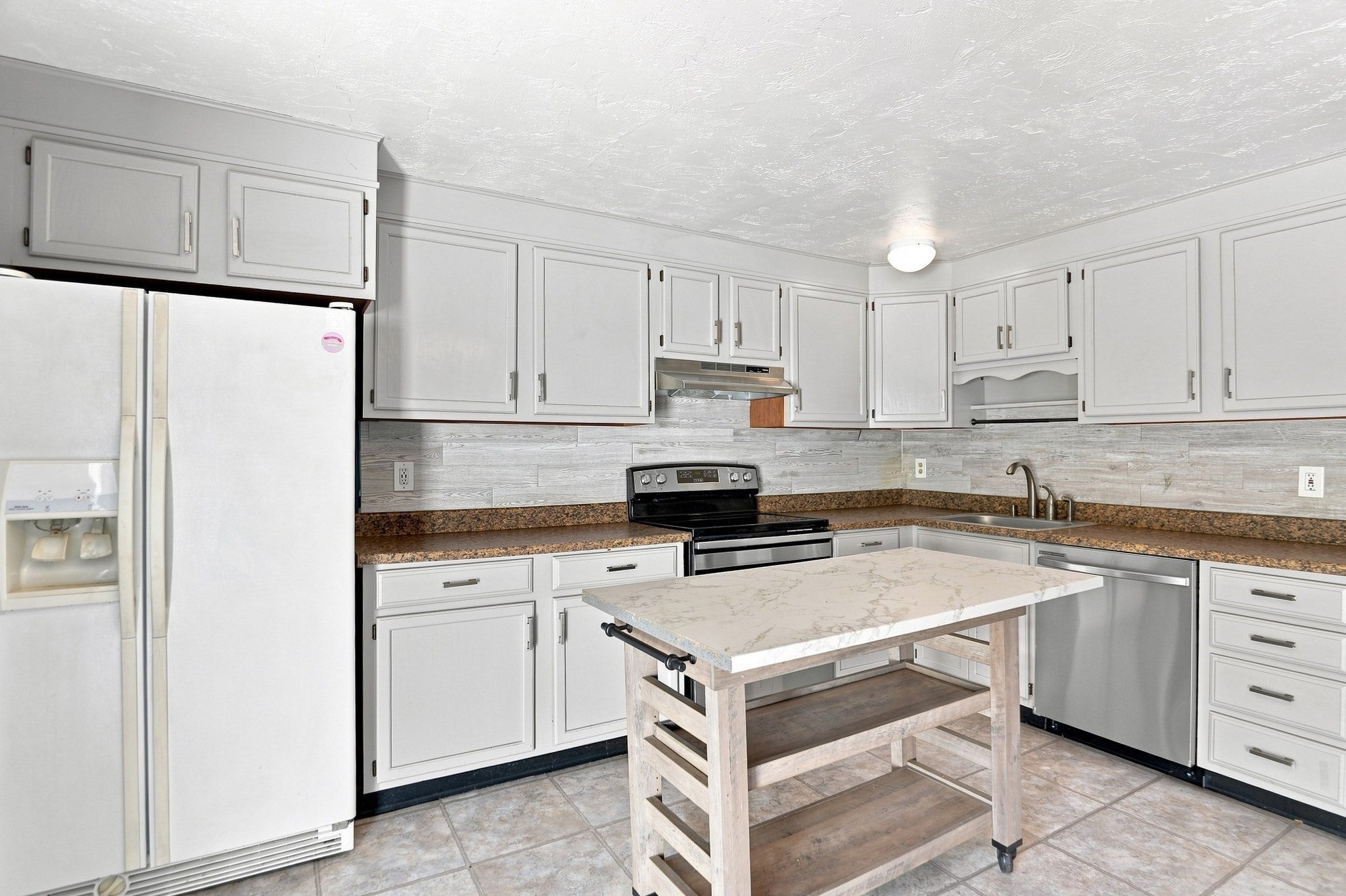 322 Bedford St #322, East Bridgewater, MA Photo #6