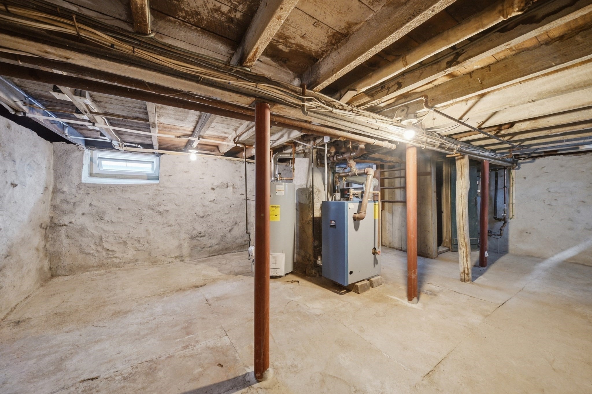 57 Corbett St, Lowell, MA Photo #38