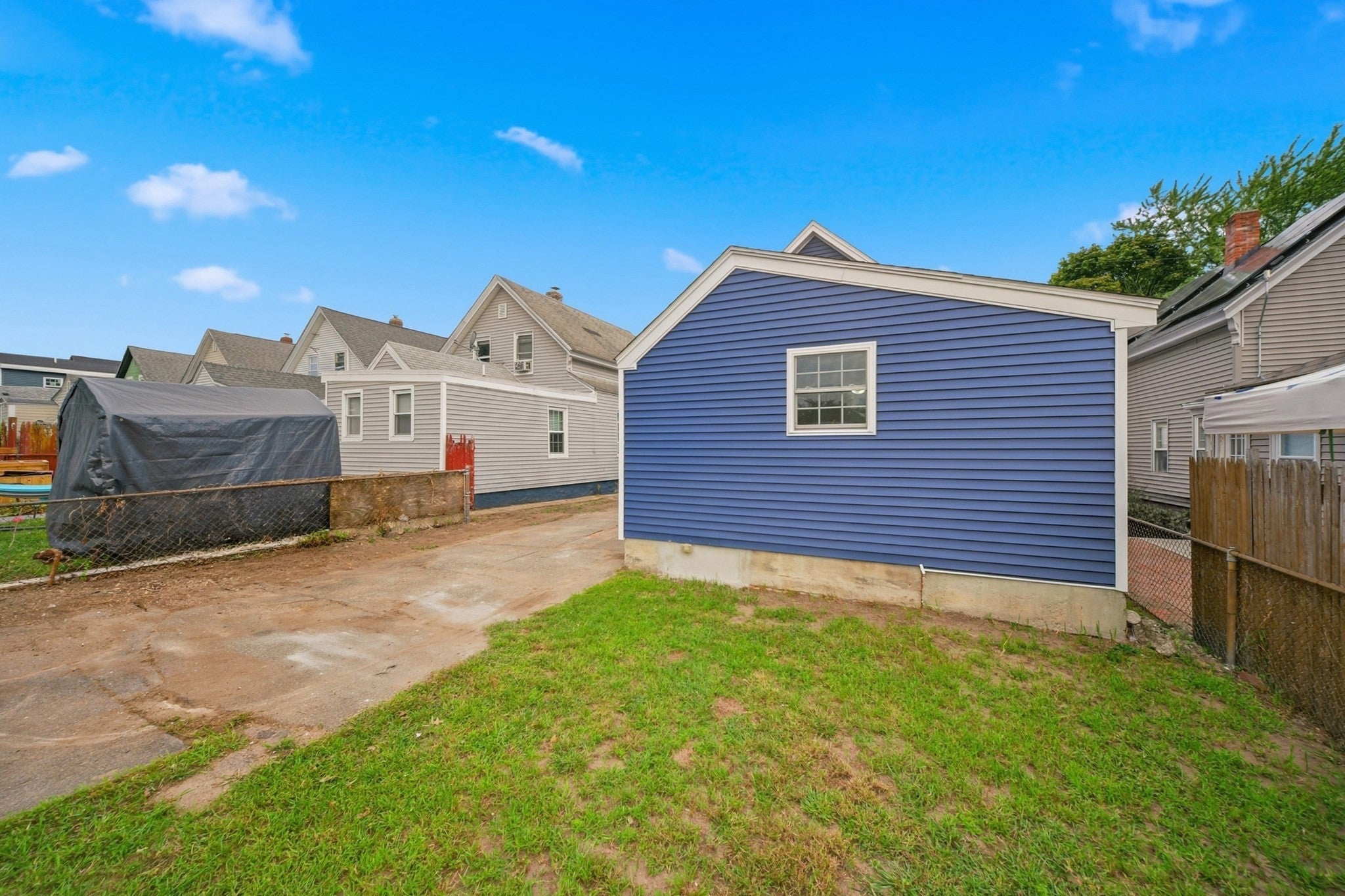 57 Corbett St, Lowell, MA Photo #30