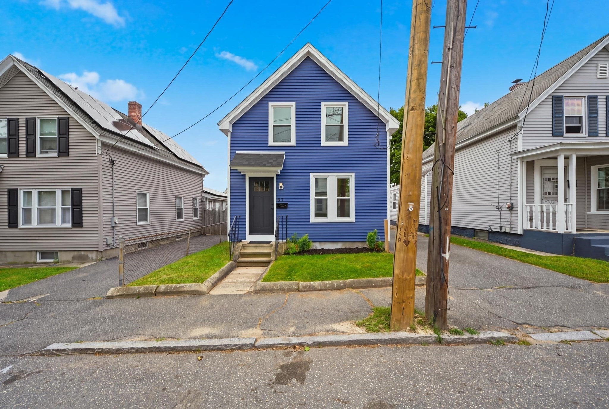 57 Corbett St, Lowell, MA Photo #27