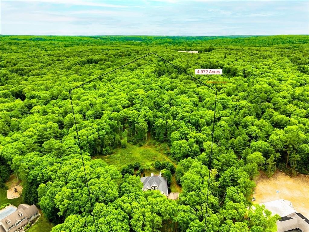 4 Hart Pond Drive