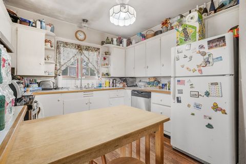 Photo of 130 Arnold Street, New Bedford, MA 02740 (MLS # 73444142)