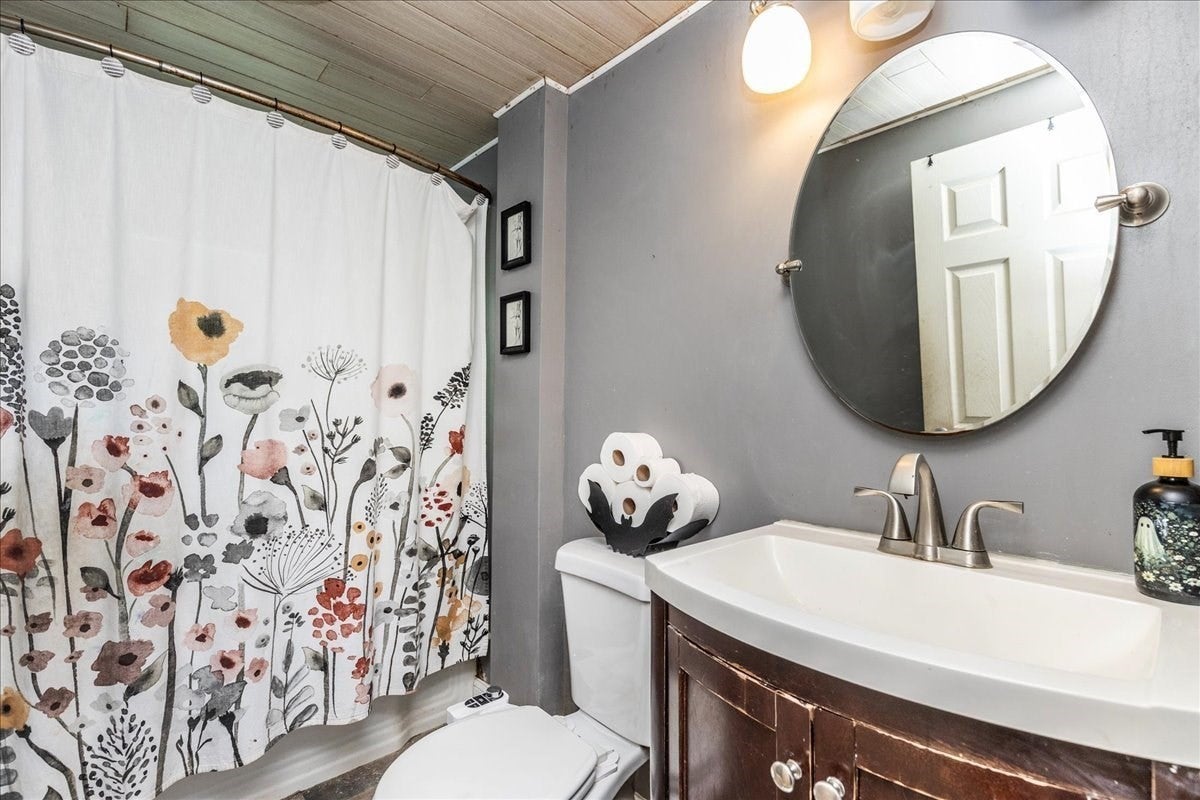 43 Crestwood Cir, Lawrence, MA Photo #10