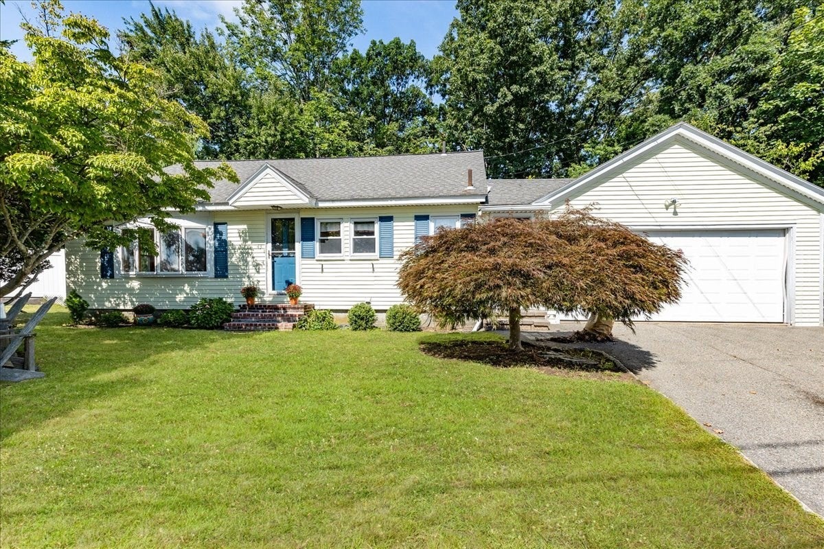 43 Crestwood Cir, Lawrence, MA Photo #1