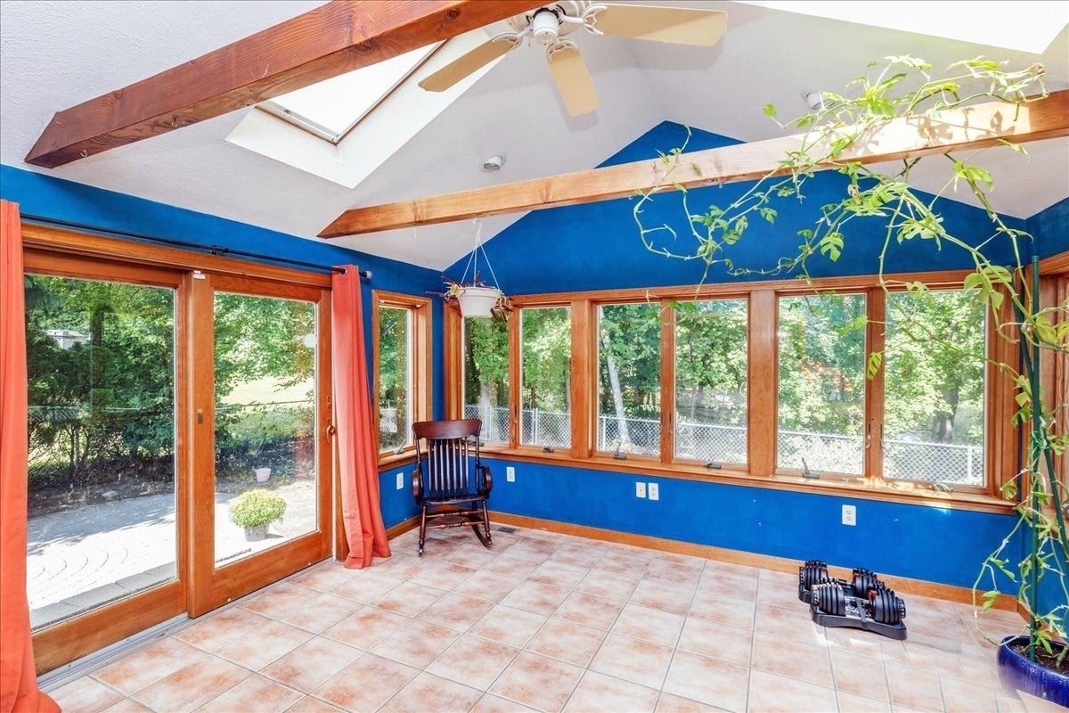 43 Crestwood Cir, Lawrence, MA Photo #15
