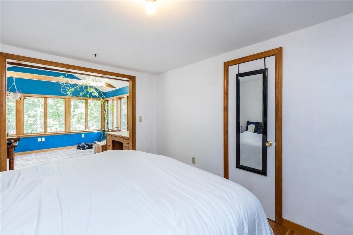 43 Crestwood Cir, Lawrence, MA Photo #13