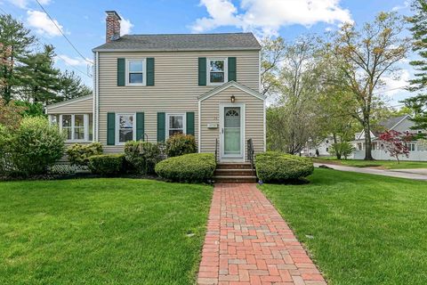 74 Linwood St Chelmsford MA 01824