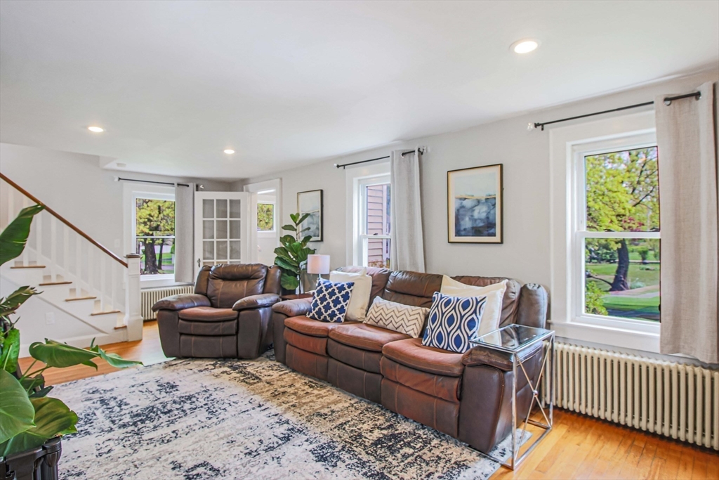 74 Linwood St