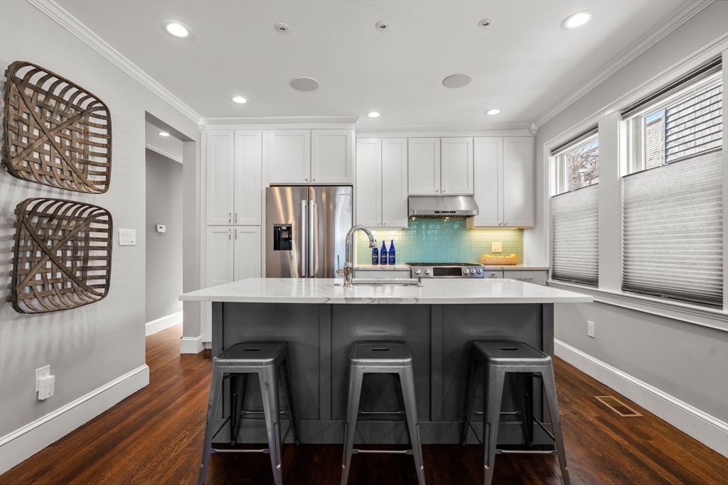 73-75 Lenoxdale Ave 1