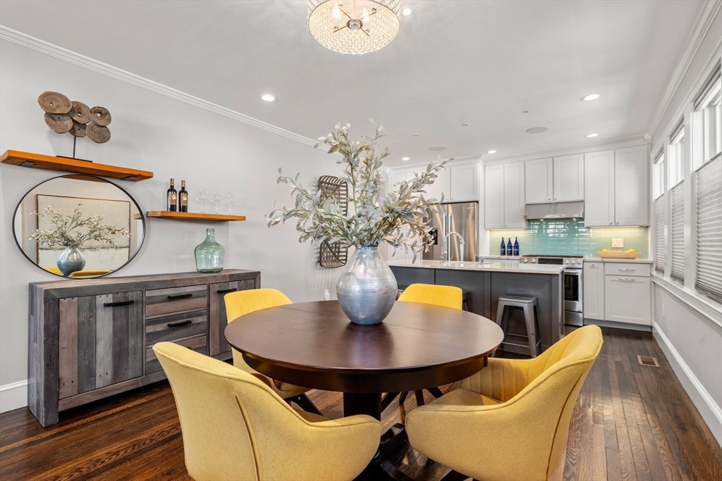 73-75 Lenoxdale Ave 1