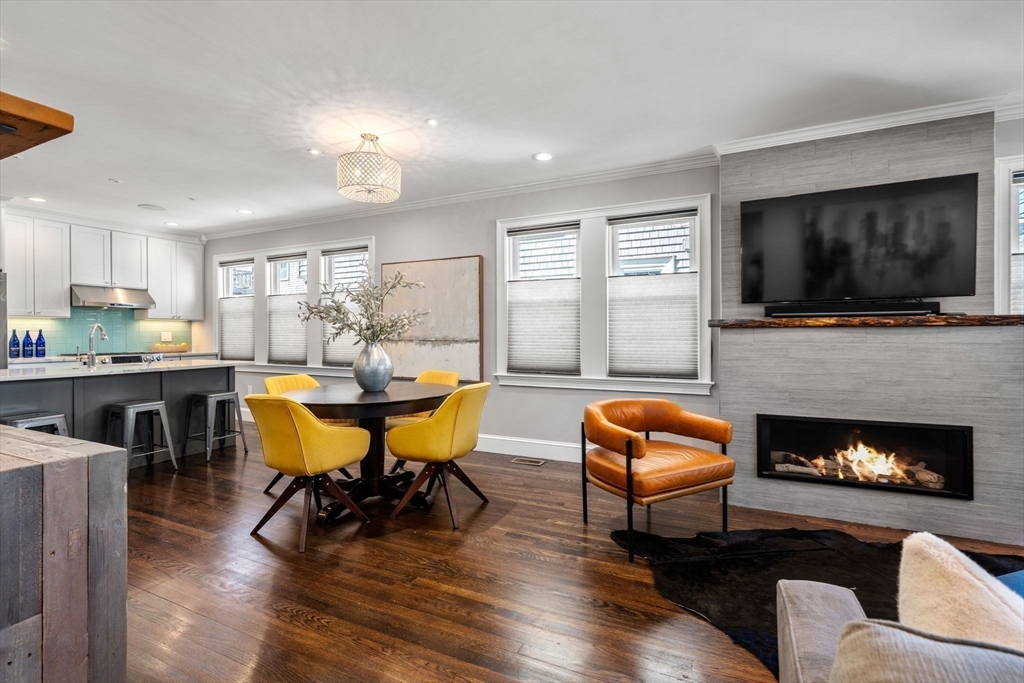 73-75 Lenoxdale Ave 1