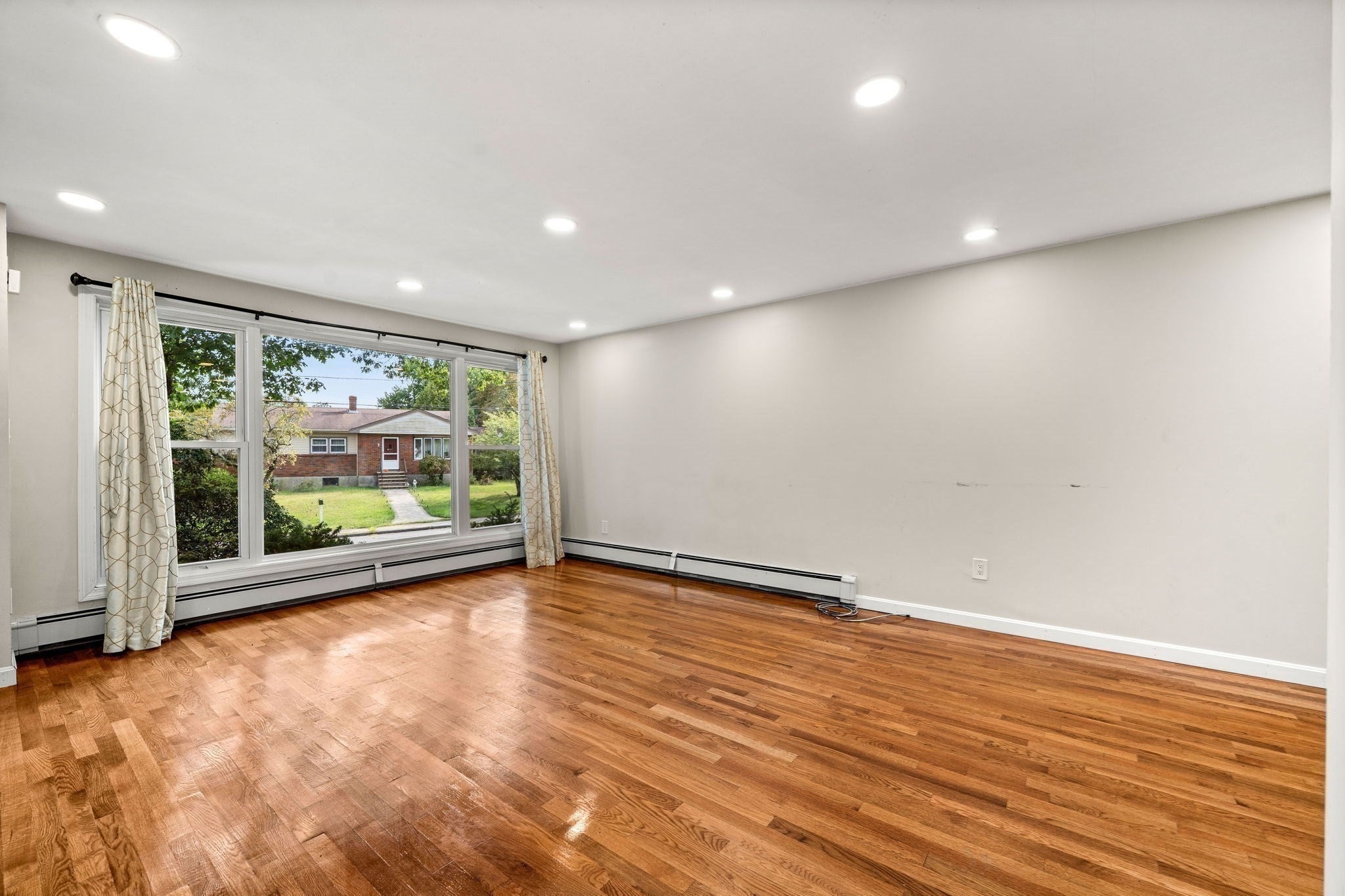 4 Niles Rd, Randolph, MA, 4 Niles Rd, Randolph, MA Photo #8