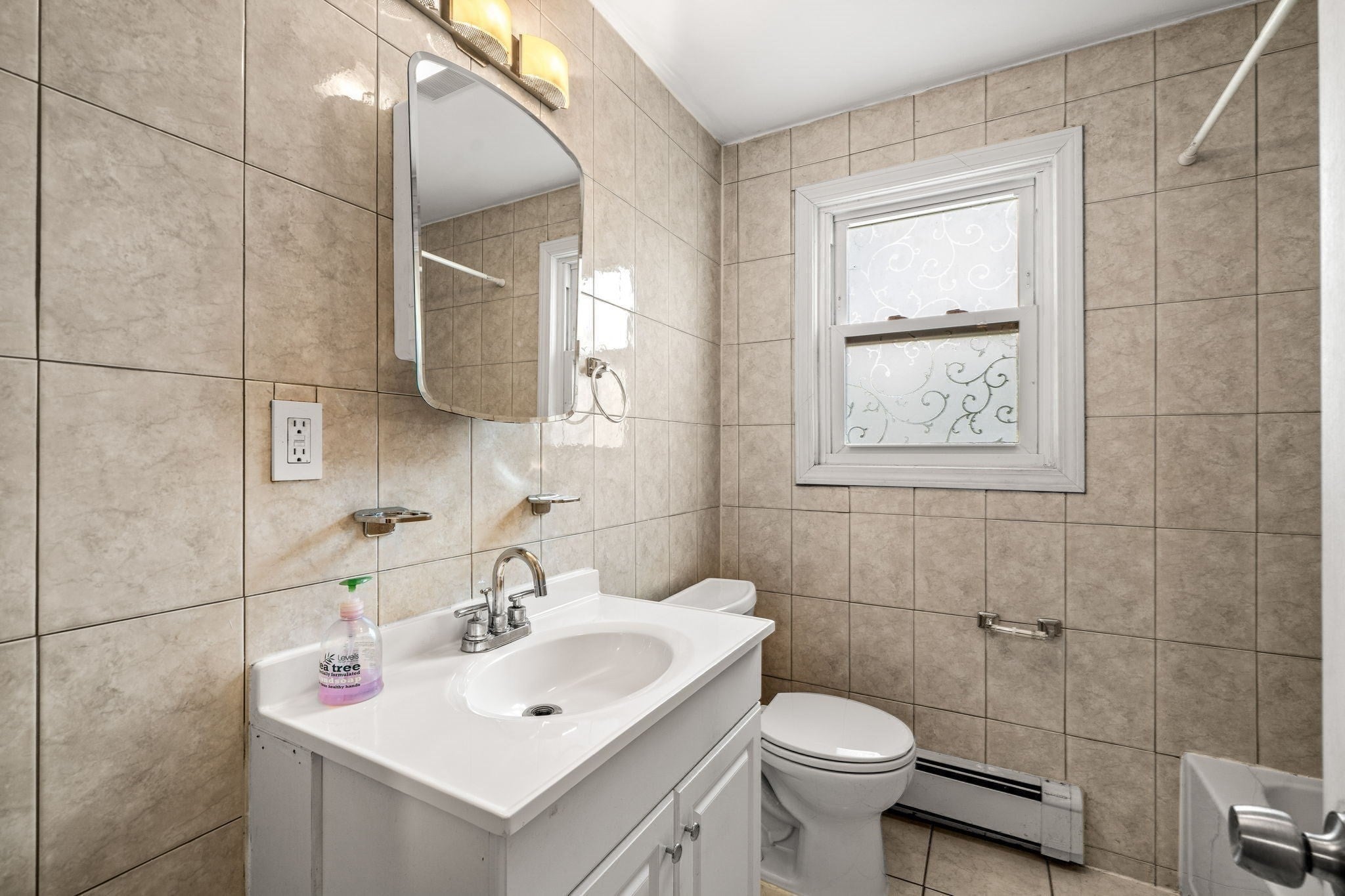 4 Niles Rd, Randolph, MA, 4 Niles Rd, Randolph, MA Photo #21