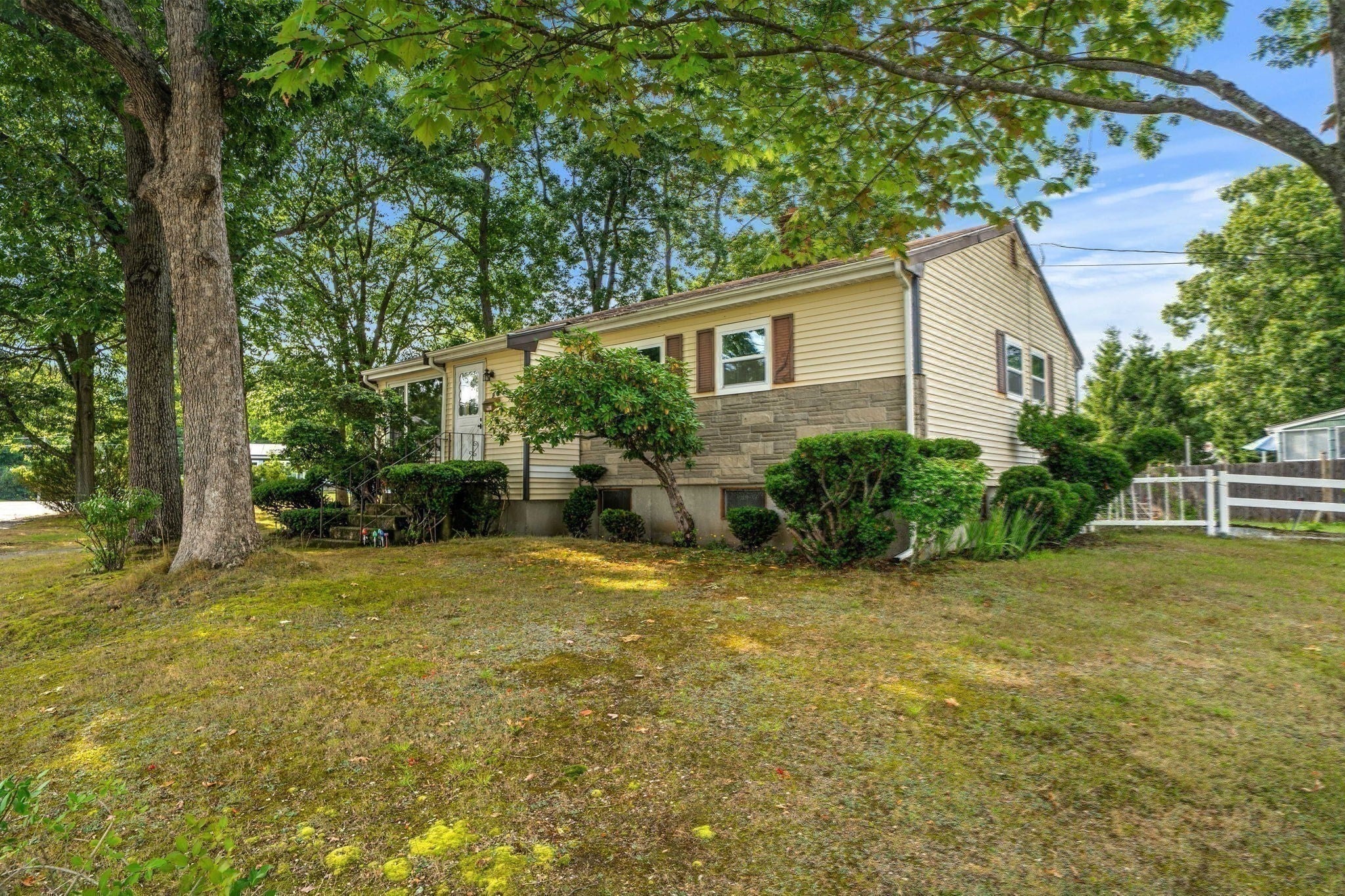 4 Niles Rd, Randolph, MA, 4 Niles Rd, Randolph, MA Photo #38