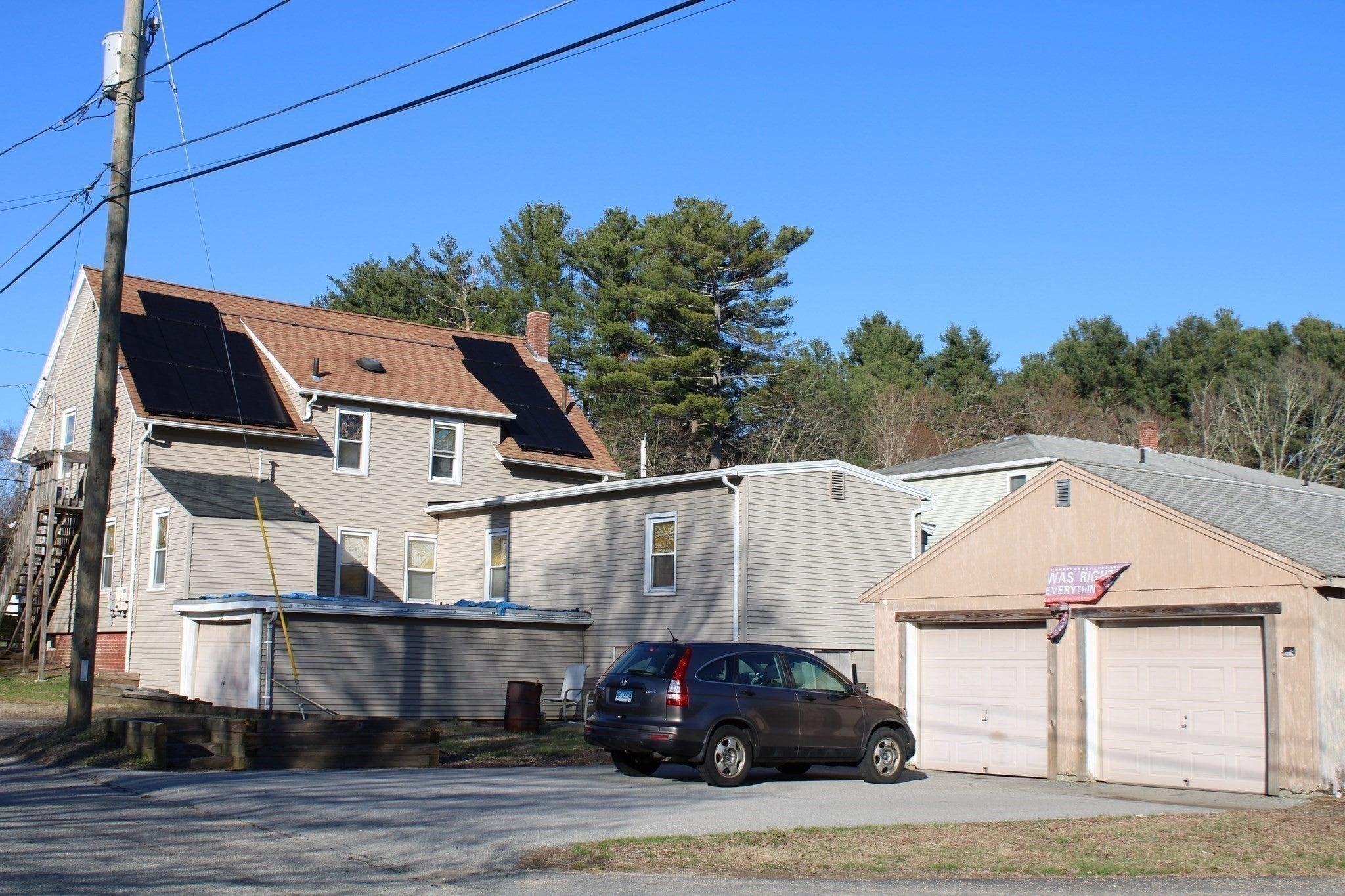 25 Quinebaug Road