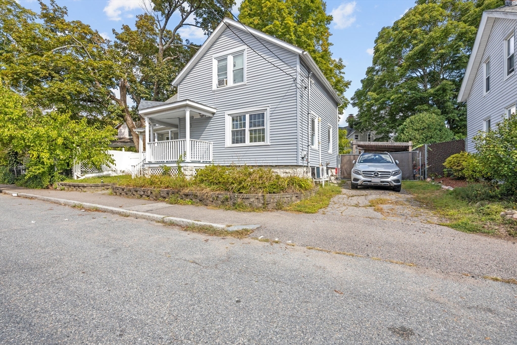 68 Fisher St