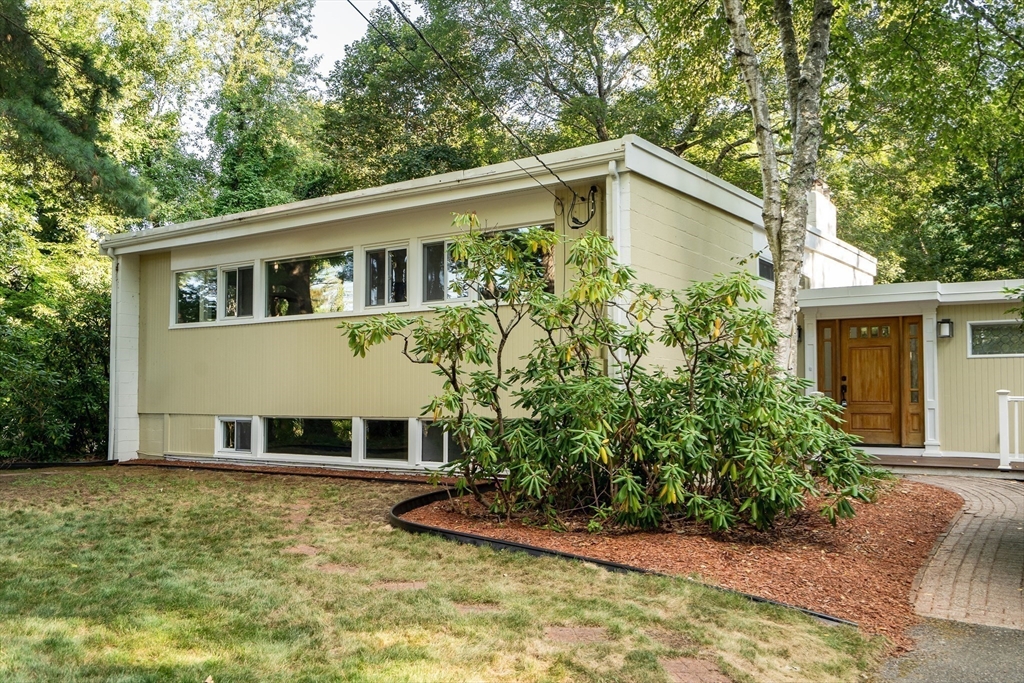 464 Concord Ave