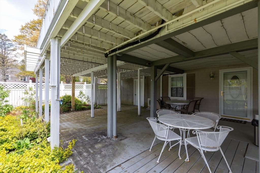 27 Reservoir Ave, Lakeville, MA Photo #22