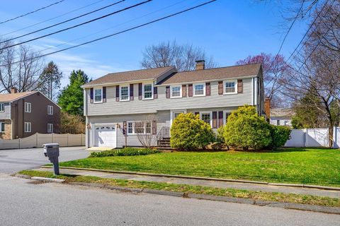 6 Crawford Dr Woburn MA 01801