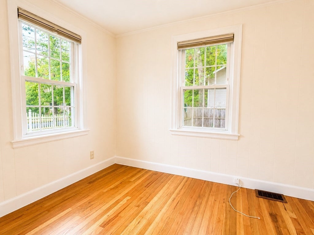 106 Russell Rd, Newton, MA, 106 Russell Rd, Newton, MA Photo #4
