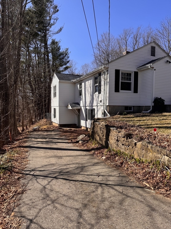 9 Redfield Rd