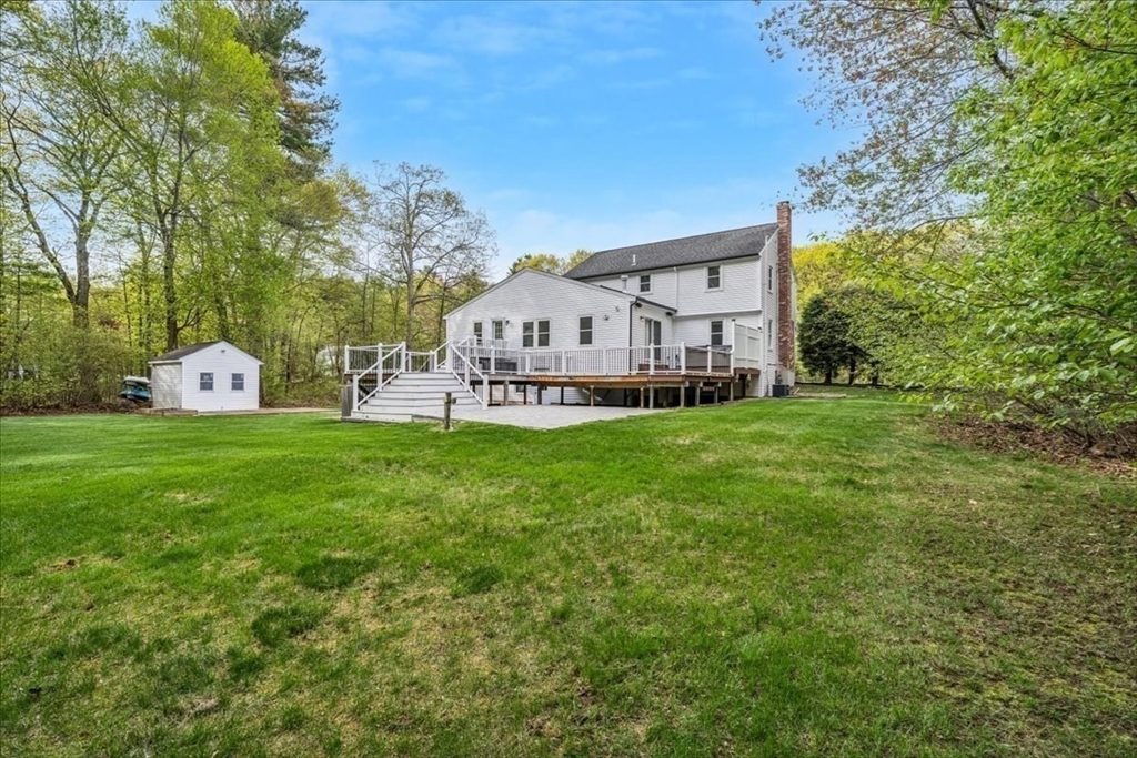 9 Robinhood Road, Tyngsborough, MA Photo #38