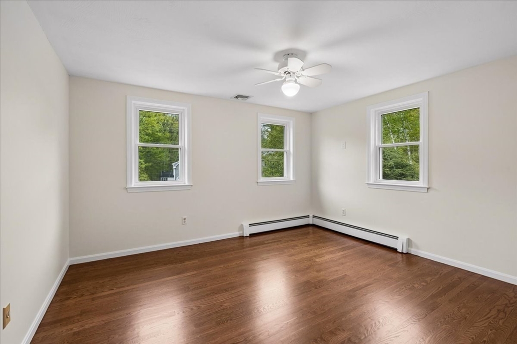 9 Robinhood Road, Tyngsborough, MA Photo #22