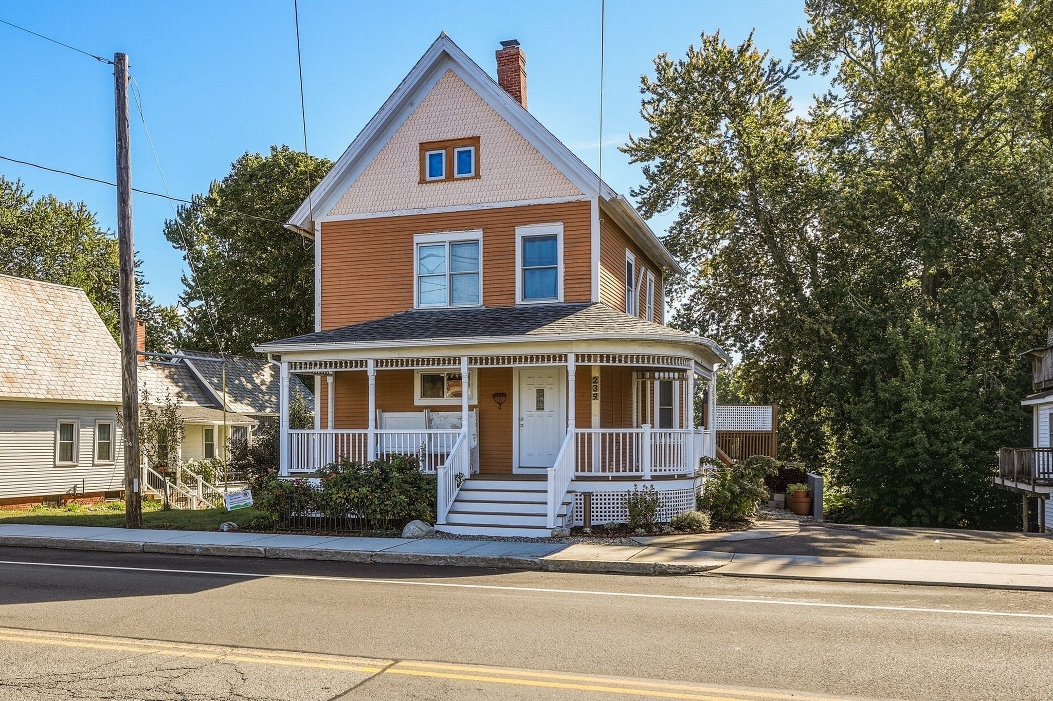 239 Bridge Street, Northampton, MA, 239 Bridge Street, Northampton, MA Photo #2