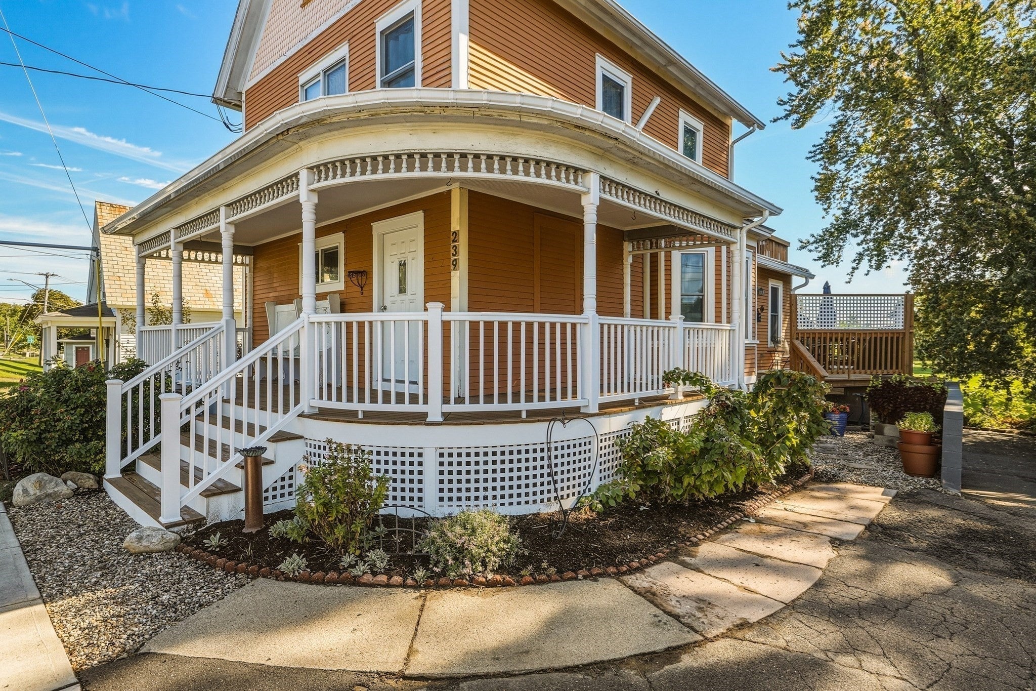 Photo of 239 Bridge Street, Northampton, MA