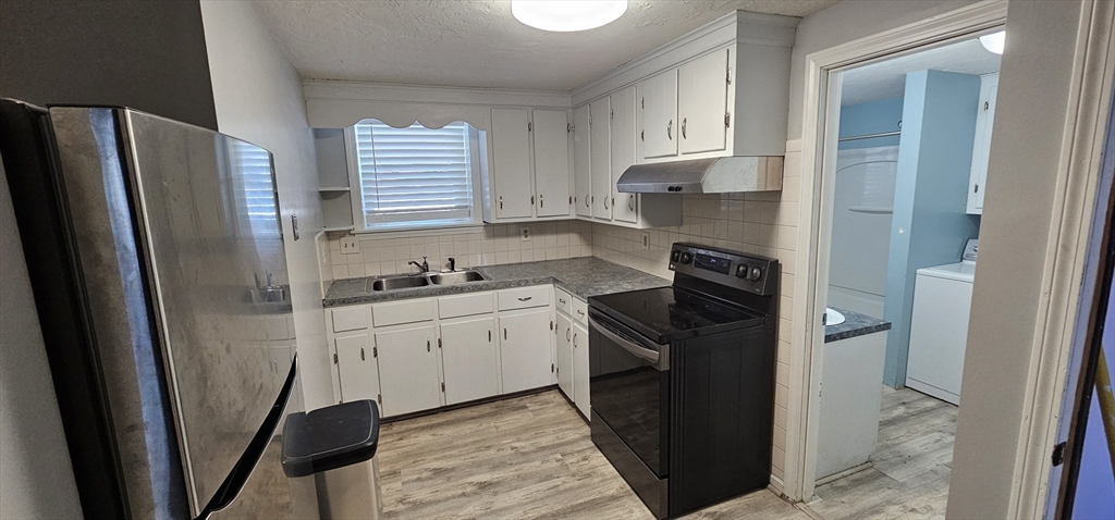 74 Locust Ave 2