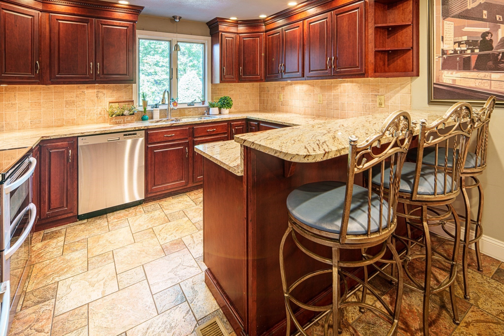 12 Clarridge Circle, Milford, MA Photo #5