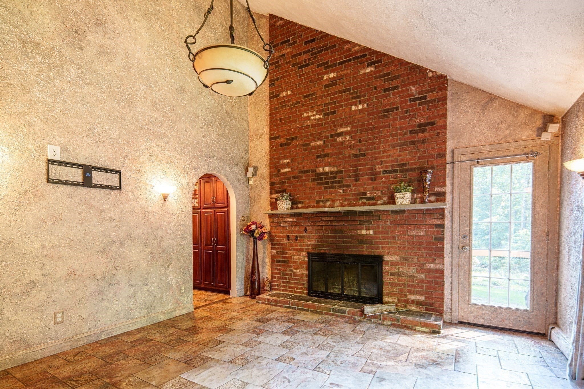 12 Clarridge Circle, Milford, MA Photo #19