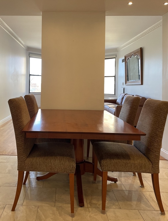 4 Charlesgate East 304