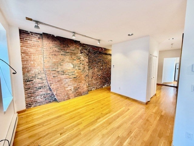 7 Thacher Court #3, Boston, MA Photo #5