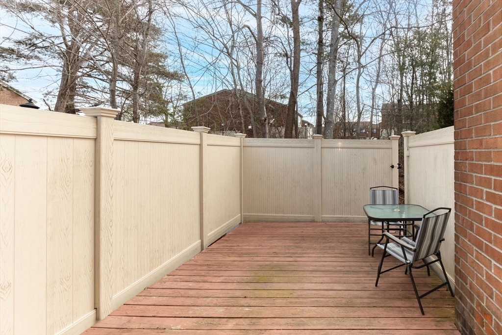 127 Greenbrook Dr 127