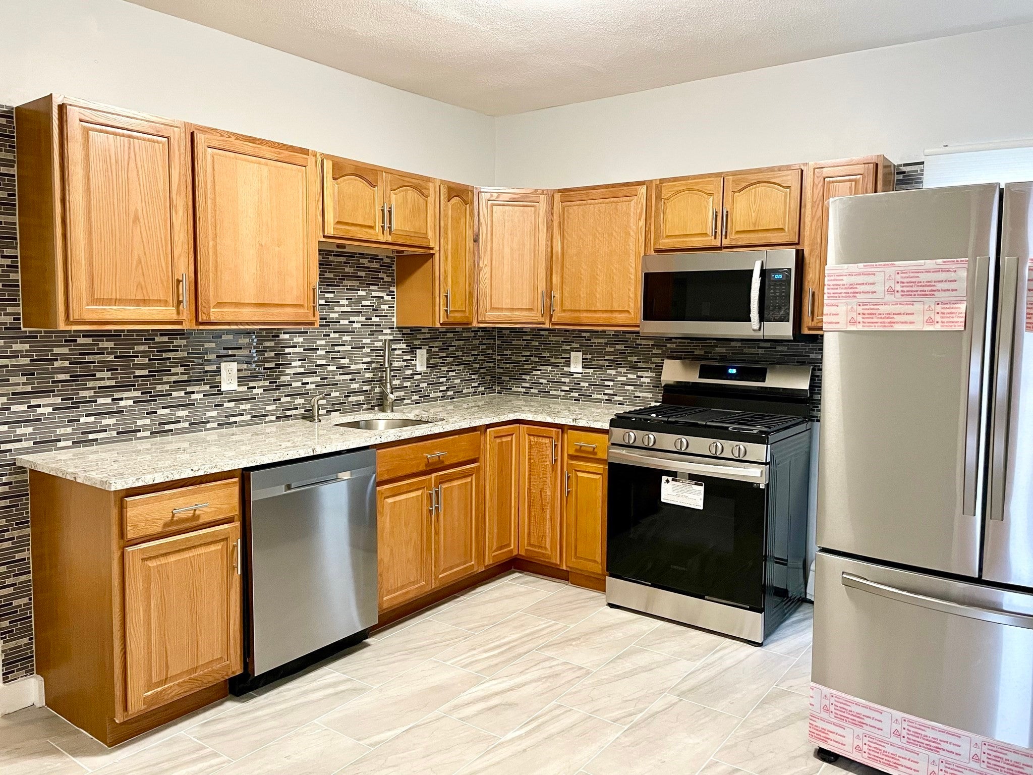 Click for 227 Talbot Ave #3, Boston, MA slideshow