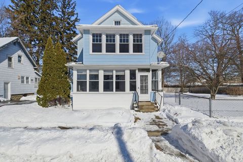 Photo of 161 Dorset St, Springfield, MA 01108 (MLS # 73480971)