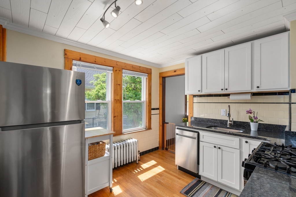 352 Whiting