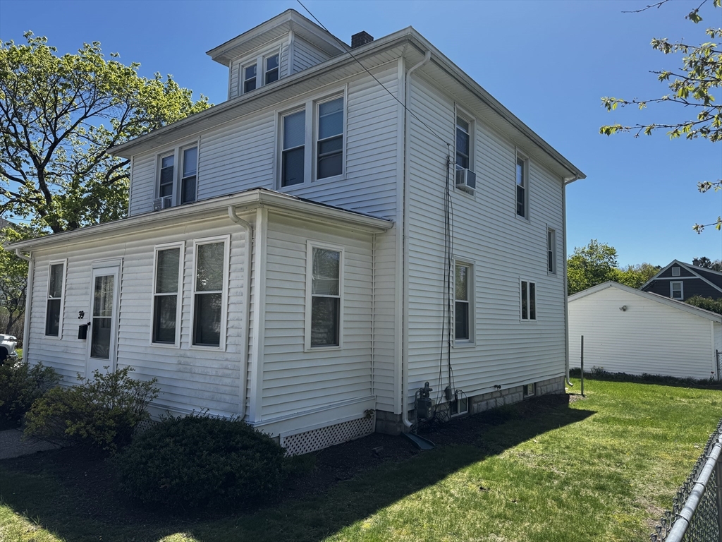 39 Acton St
