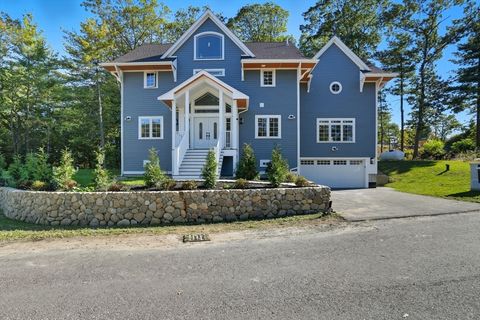9 Lovis Ave Wakefield MA 01880