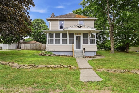 Photo of 25 Pineywood Ave, Wilbraham, MA 01095 (MLS # 73552351)