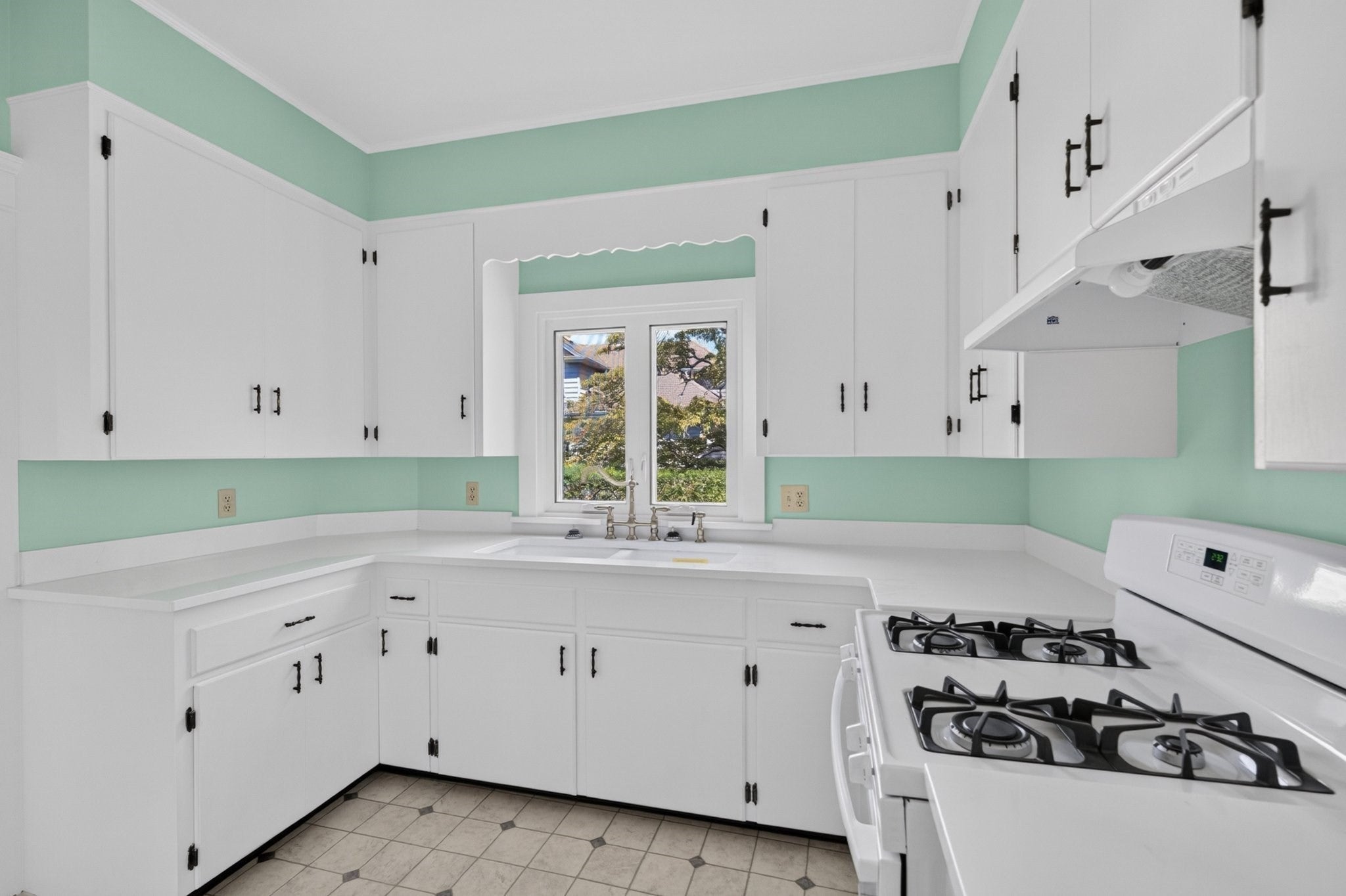 370 Maple Street #1, New Bedford, MA, 370 Maple Street #1, New Bedford, MA Photo #12