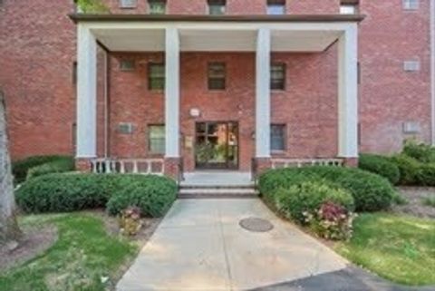 Photo of 16 Winter St #43B, Waltham, MA 02451 (MLS # 73460785)